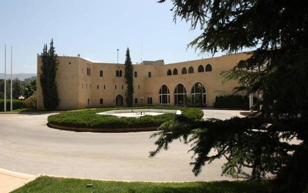قانون الانتخاب ربط نزاع لمدة 11 شهراً