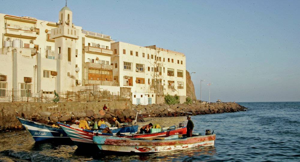 بدء الاجتماع الأول للمجلس الانتقالي في عدن