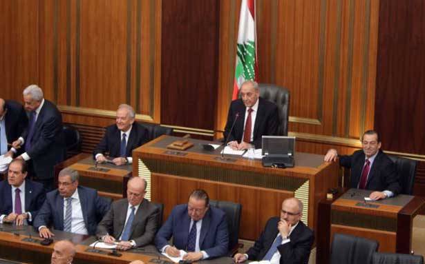 هل تطير «السلسلة» من جديد بسبب ارتباط بعض الكتل بكبار المتمولين