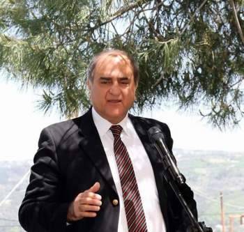 الخطيب يطلب الإدعاء على مخالفين بتهمة نقل رمول وهدم جسر أثري في كفرسلوان