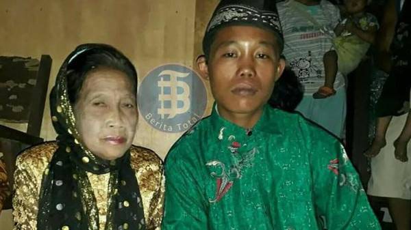 حبّ يجمع ابن الـ16 وامرأة تكبره بـ55 عامًا.. يكلل بالزواج!