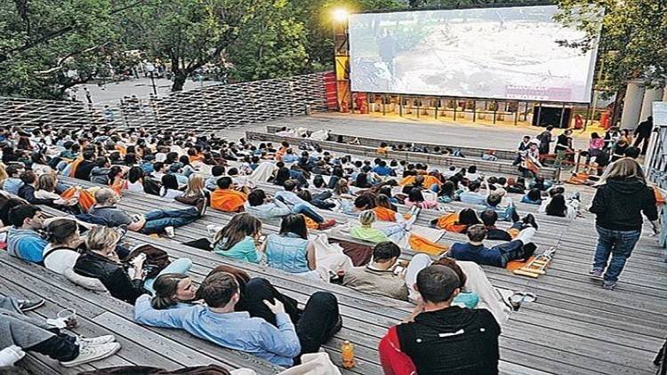 افتتاح مهرجان للسينما الفرنسية في موسكو