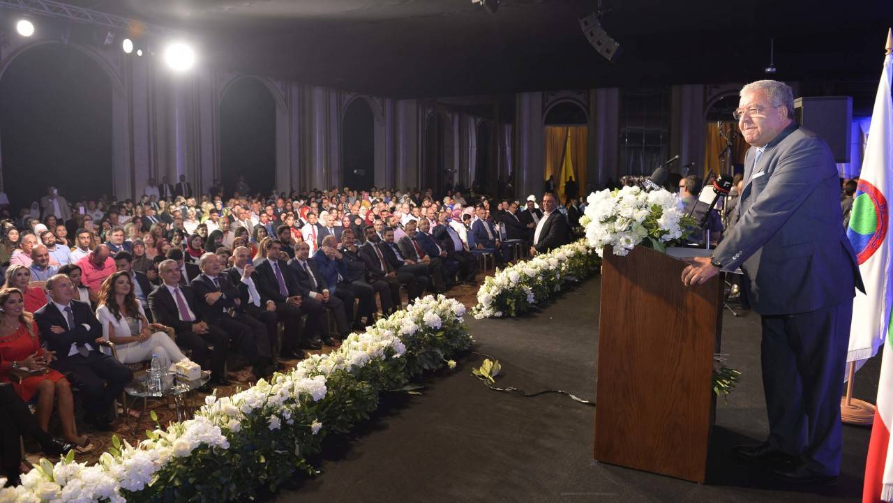 المشنوق: أدعو السياسيين لعدم التدخل في القضاء