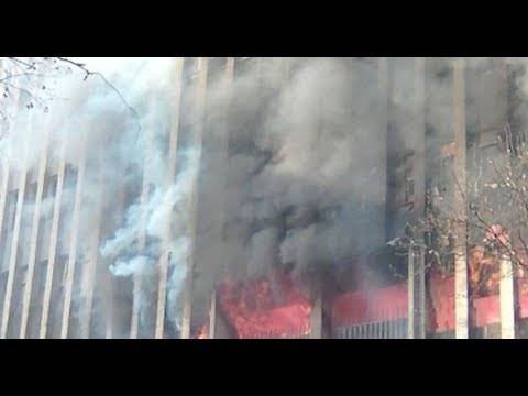 7 قتلى و7 مصابين جراء حريق مبنى في جنوب إفريقيا