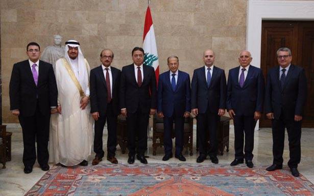 التقى وفد «الملتقى الصحّي الإقتصادي»
عون : لتوحيد الحاجات الى الأدوية المستوردة
وفرض أسعارها على المنتجين