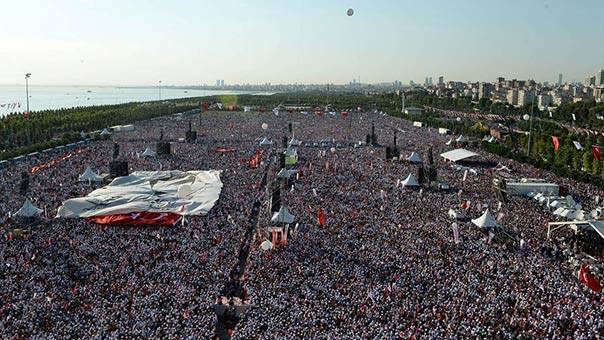 تركيا.. مسيرة مليونية «لهدم جدران» أردوغان