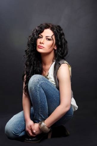 الفنانة الأردنية صبا مبارك: الطفل السوري الغريق كان السبب... هذا ما فعله بي!