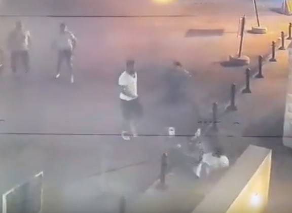 بالفيديو: الاعتداء على حارس مسجد السلام في طرابلس