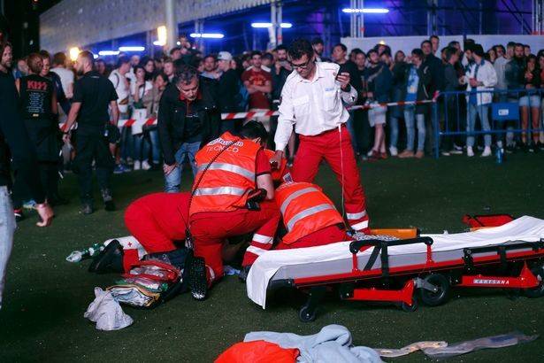 لقطات مرعبة.. بهلوان يلقى مصرعه بعد سقوطه من ارتفاع أمتار!