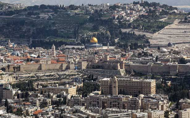 اسرائيل تخطط لطرد 100 ألف فلسطيني وإحلال 150 ألف مستوطن مكانهم في القدس الشرقية