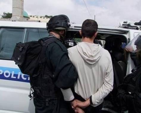 بعدما ثمل وبدأ يشتم أمام الأطفال.. الشرطة تعتقل النجم الشهير!