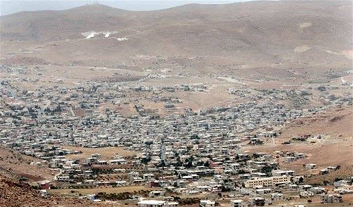 300 نازح سوري غادروا مخيم النور في عرسال