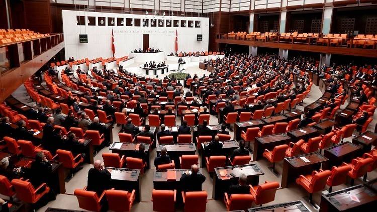 تركيا.. غرامة مالية لمن يذكر كردستان أو إبادة الأرمن في البرلمان