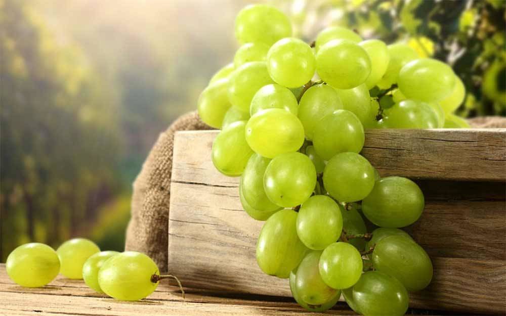 بالفيديو.. هذا ما يفعله العنب بجسم الإنسان!