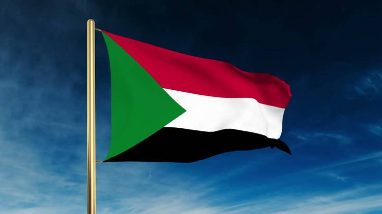 علم السودان يرفرف فوق مبنى السفارة اليمنية بالدوحة!