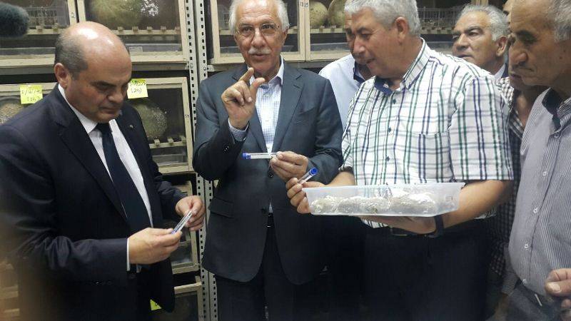 زعيتر رعى توزيع مختبر إنتاج الكربتولاموس في البقاع