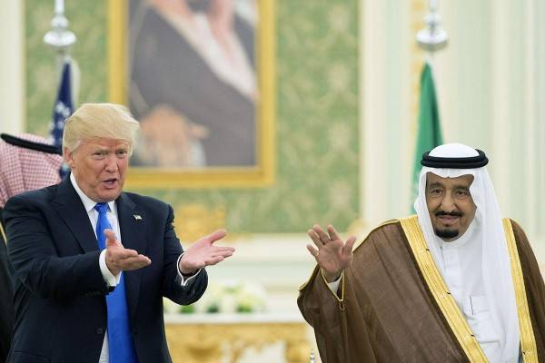 «ميدل إيست مونيتور»: الولايات المتحدة أعدت الساحة لحرب جديدة في الخليج