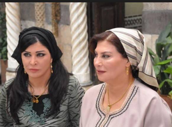 بالصور.. لن تصدّقوا كم غيّر التجميل جومانا مراد!