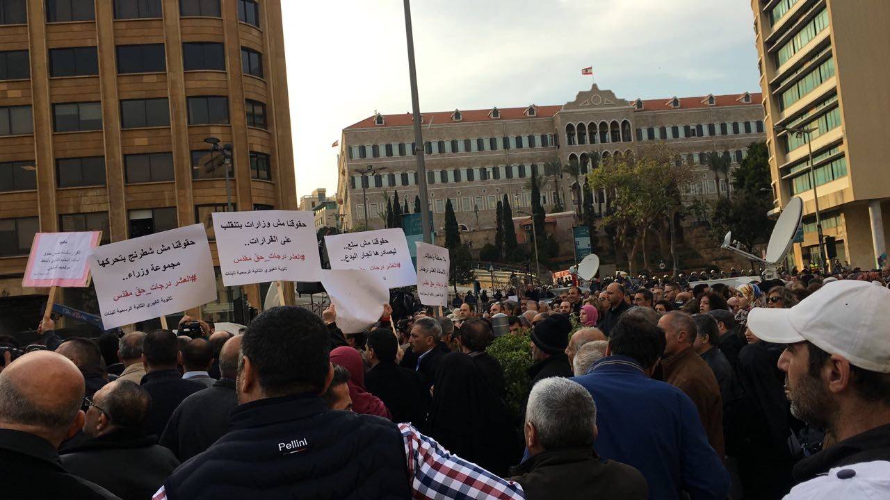 نقابة المعلمين ورابطة المهني تؤكدان.. لن نتهاون بالدفاع عن حقوقنا