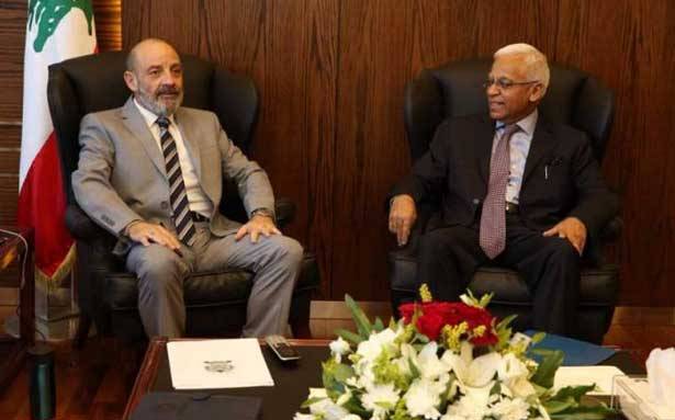 الصراف بحث والسفير الهندي
التعاون العسكري بين البلدين