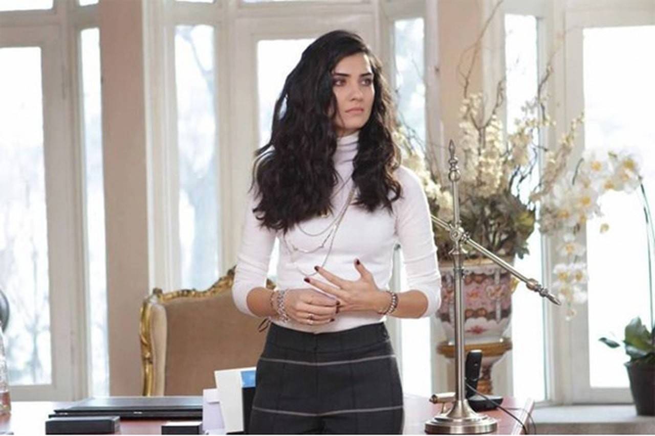 بالصورة: "لميس" خانت زوجها.. ووقعت في حب رجل أعمال