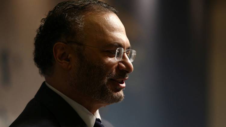 قرقاش يبعث برسالة إلى شيب قطر وكبارها!