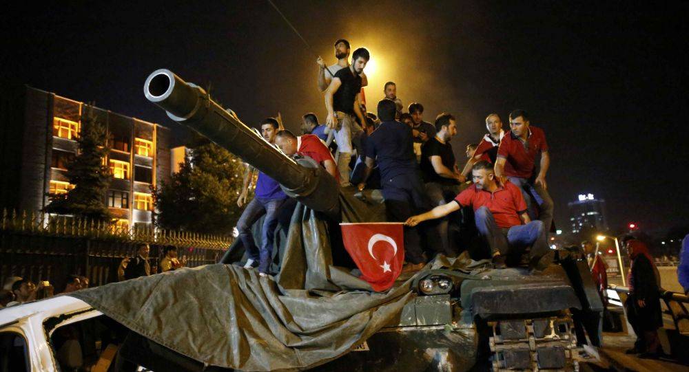 تركيا تعتقل 115 شخصا لصلتهم بمحاولة الانقلاب