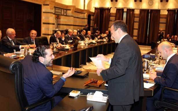 ماذا وراء طرح تبديل وزراء الوطني الحر