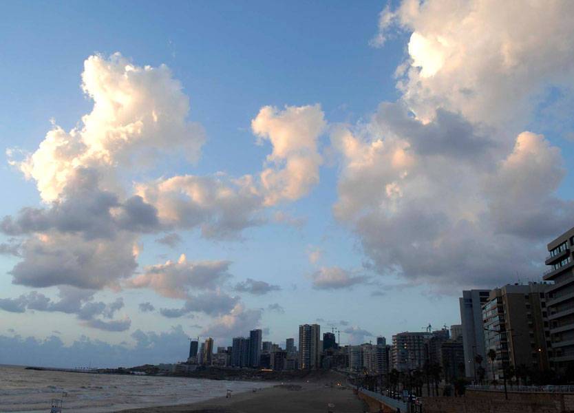 الطقس الحار مستمرّ.. فمتى تنخفض درجات الحرارة؟