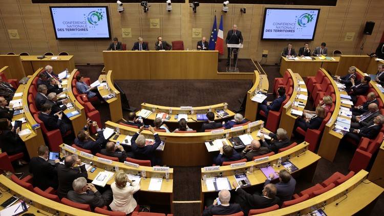 فرنسا تقرّ مشروع قانون مثيرا للجدل لمكافحة الإرهاب