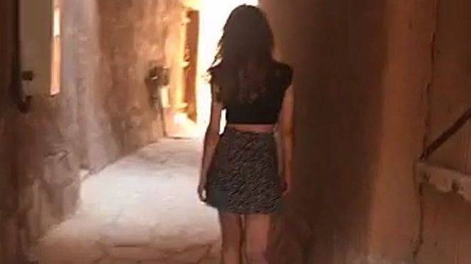 لهذه الأسباب أطلقت السعودية سراح صاحبة التنورة