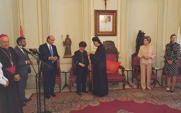 الراعي قلّد روز الشويري وسام «سيّدات القديس غريغوريوس»