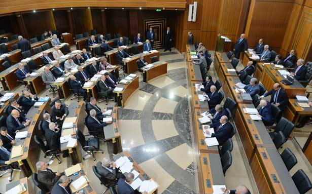 مصالح انتخابية سرّعت «السلسلة»...