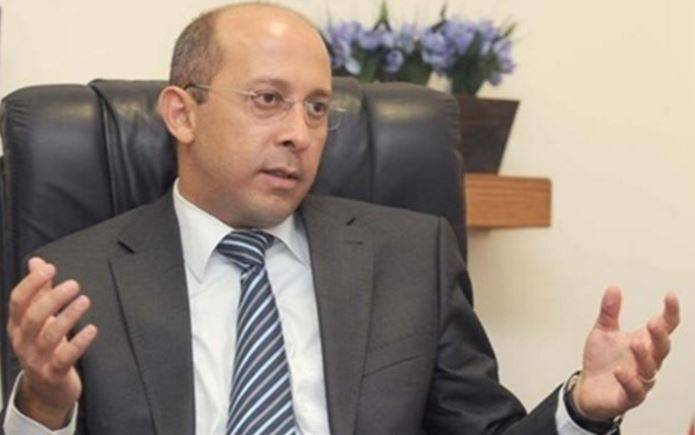 آلان عون: الجيش هدفه منع تسلل المسلحين الى داخل عرسال