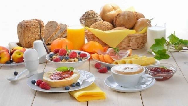 3 أطعمة تتناولها في الفطور وتمنعك من خفض وزنك