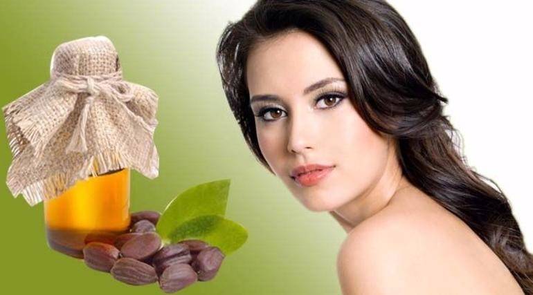 لن تصدقي.. فوائد مذهلة لزيت الجوجوبا!
