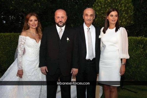 بالصور: وزير الإعلام قال "نعم"... وجعجع الإشبين