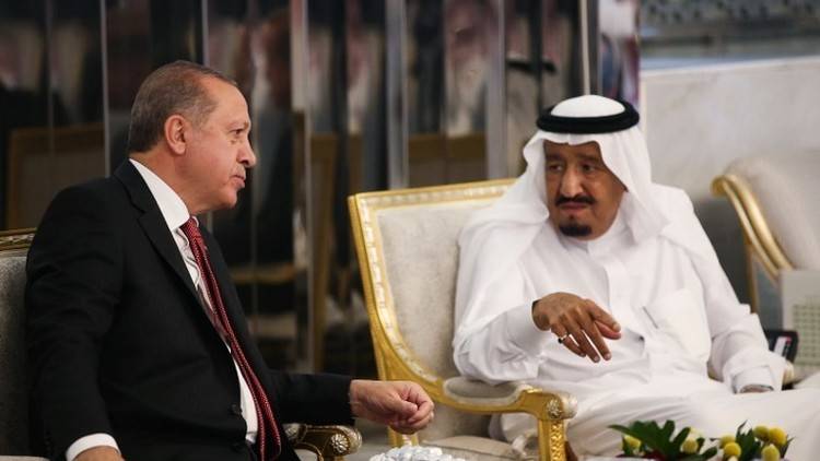 أردوغان يبدأ من السعودية مساعي حل الأزمة الخلجية