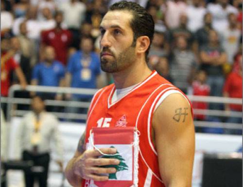 الخطيب: لم ولن أترك المنتخب..أراكم في الملعب!