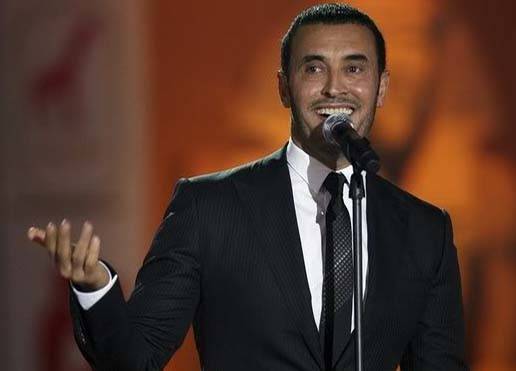 كاظم الساهر يوجه ضربة قاضية لمحمد عساف