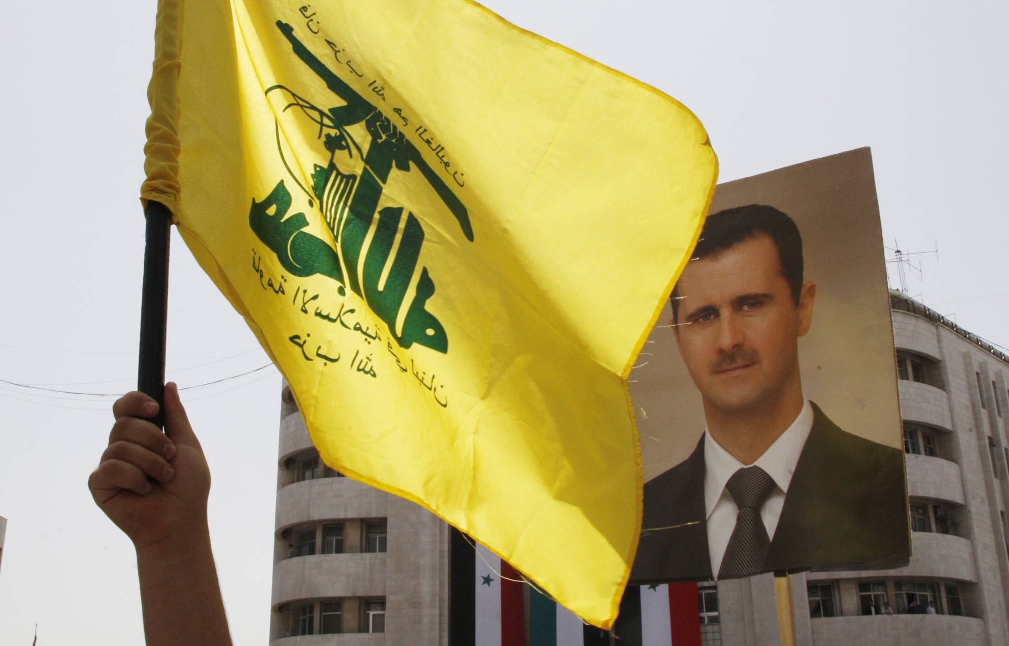 صورة تجمع السيد نصر الله والأسد...هذا ما كُتب عليها!