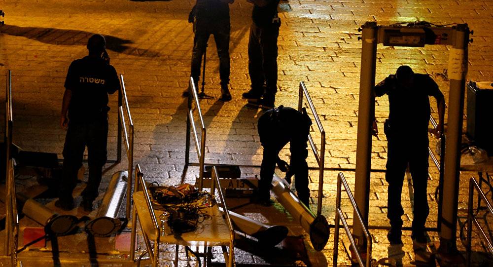 إصابة 16 فلسطينيا في مواجهات مع القوات الإسرائيلية في باب الأسباط بالقدس