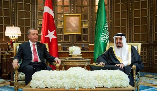 «الاندبندنت»: «فشل» الجولة الخليجية لأردوغان بعد استقبال «بارد» في السعودية