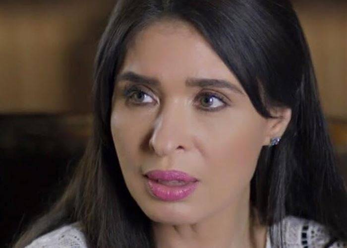 دينا تعترف: تعرضت للخيانة من النساء!