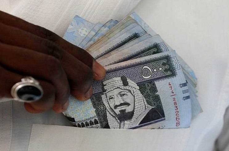 السعودية تصرف رواتب "الأسد"!