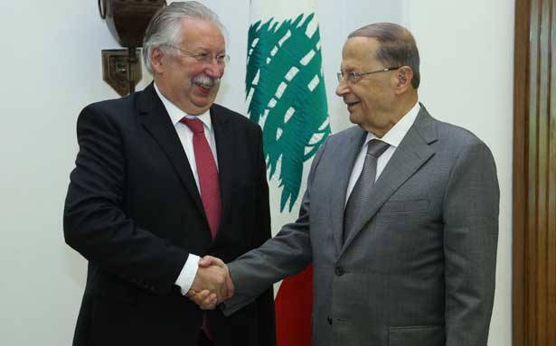 بحث والوزير البلجيكي  تطوير العلاقات بين البلدين
عون : لبـنان يُرحب بمُؤتمر حماية الأقليّـات
ويدعم العودة الآمنة لا الطوعيـّة للنازحيـن