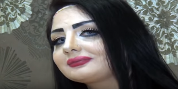 بالفيدو- بطلة "ركبّني المرجيحة" تكشف مهنتها الأساسية... وما قالته عن تكريمها مفاجئ!