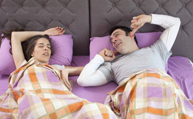 3 أسباب غير متوقعة للشخير.. كيف تتخلص منها؟