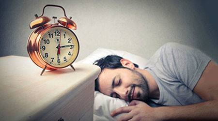 التزم بمواعيد النوم.. وإليكَ هذه النتيجة المُفرحة!