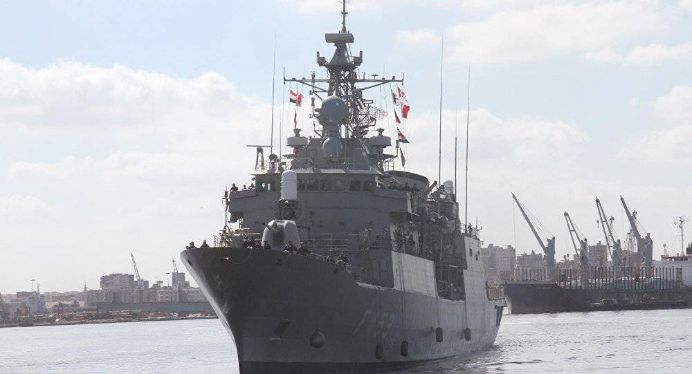 بدء التدريب المشترك البحري الجوي بين جيشي مصر واليونان